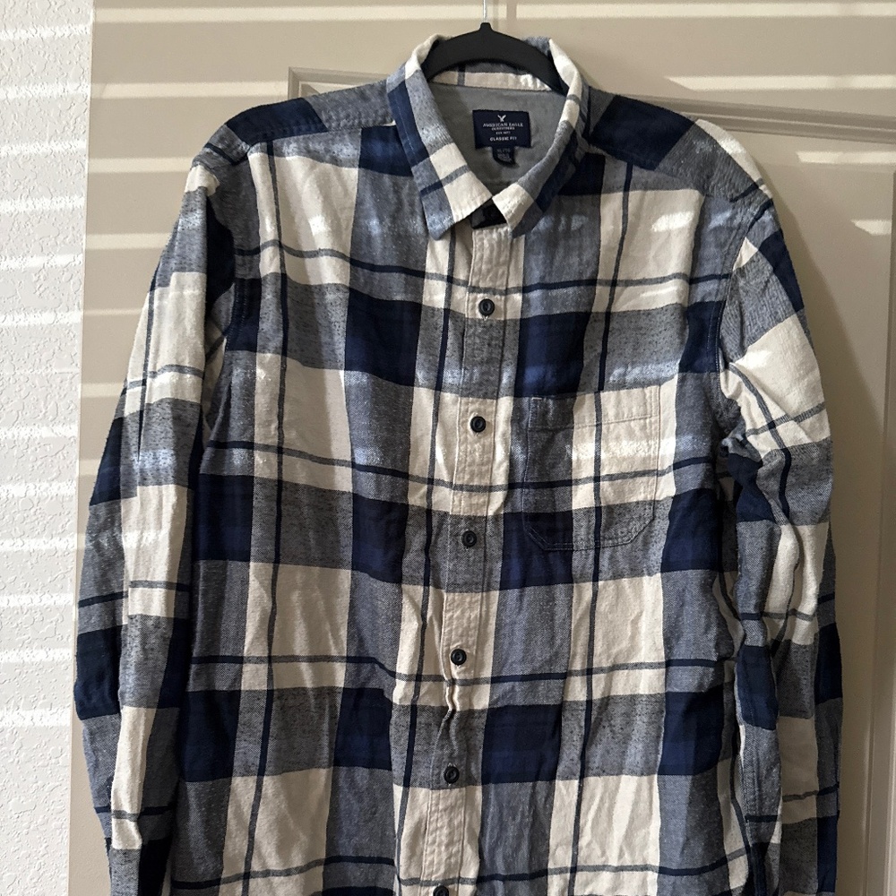 American Eagle Plaid Button down shirt
